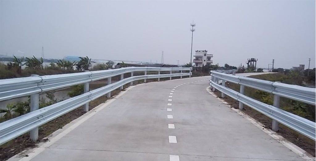 1-200531154555416 路路波形护栏